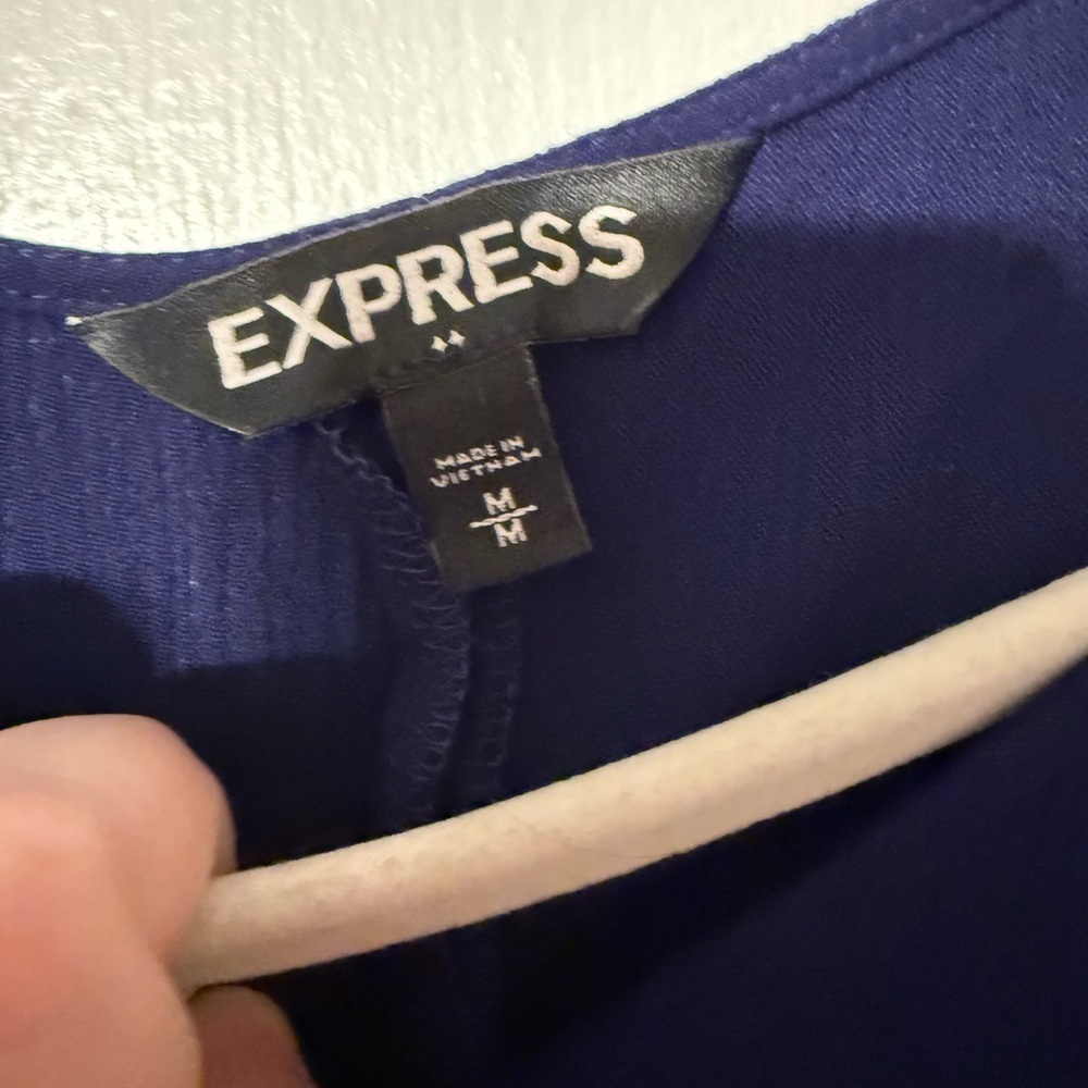 Express Deep Blue Top - Picture 2 of 7